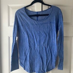 - American Eagle Outfitters Blue Fitted Long Sleeve T-Shirt
